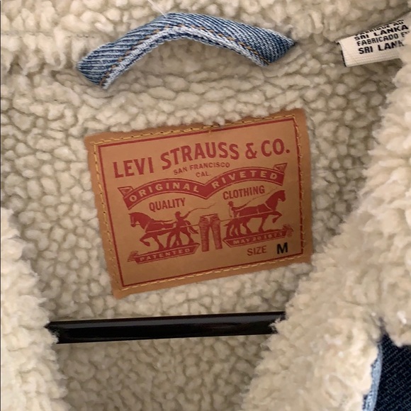 Levi’s Sherpa blue jean jacket - Picture 3 of 4